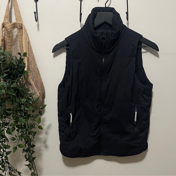 Vuori Women's Canyon Insulated Vest - Picture 2 of 2